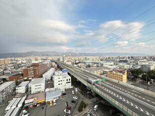 スプランディッド荒本駅前ＤＵＥの物件内観写真